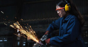 Manufacturing workforce looks to hire more women